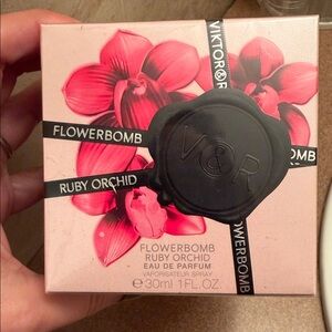 Viktor & Rolf Ruby Orchid Perfume in Pink Box 1 FL Oz